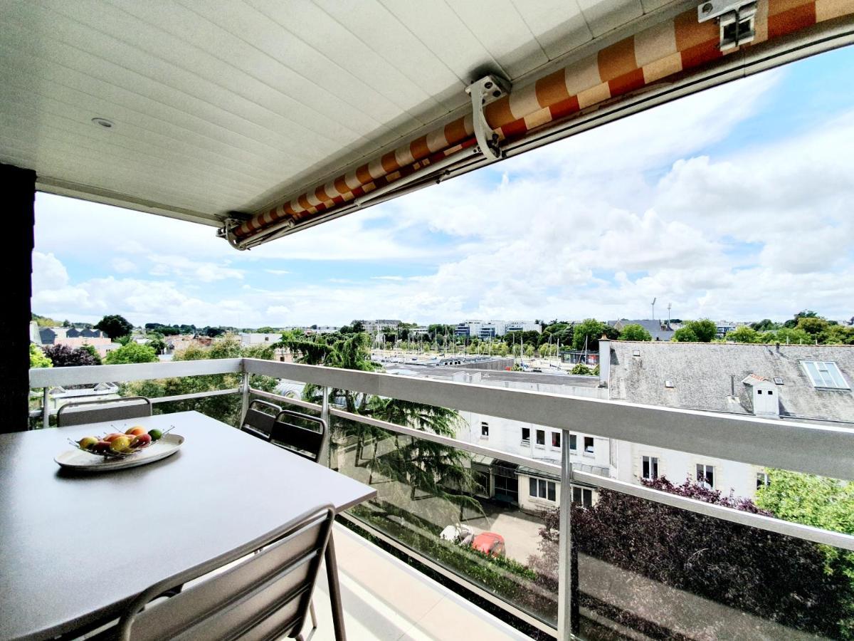 Grand Appartement De Standing Avec Terrasse Vue Port Au Centre De วานส์ ภายนอก รูปภาพ